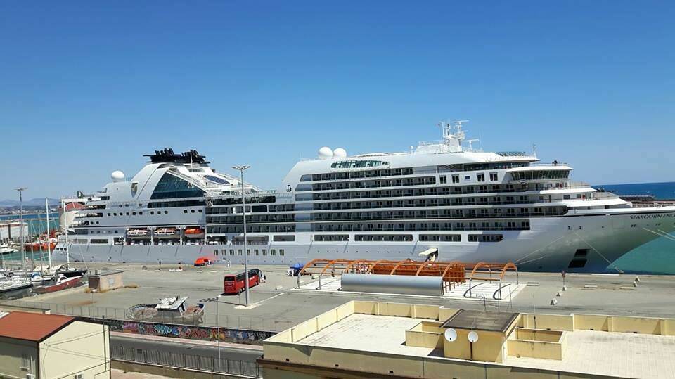 nave-seabourn