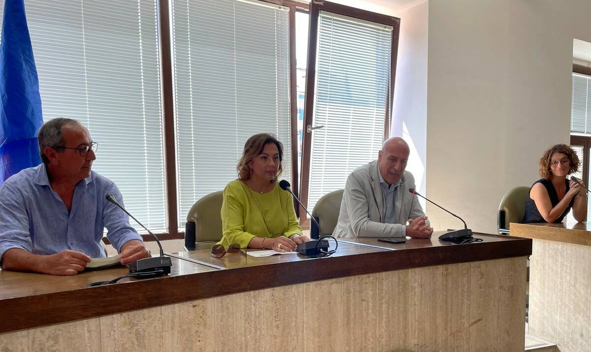 Da sinistra: Massimo Minarchi, Rosalia Boito, il sindaco Voce, Margherita Facino