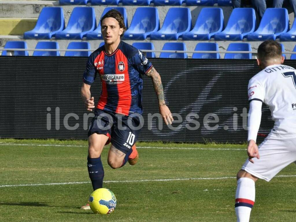 Crotone potenza09